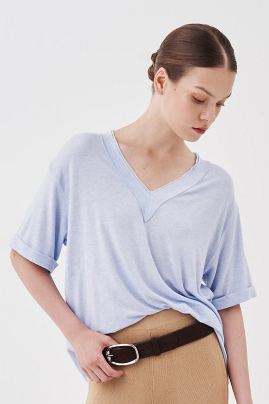 Ella Relaxed V-Neck Tee Glacier Blue