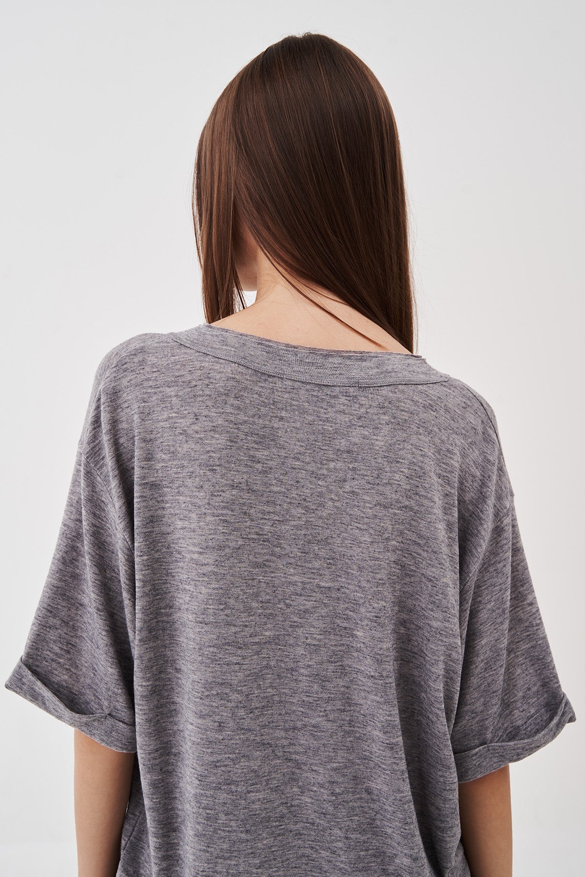 Ella Relaxed V-Neck Tee Gray