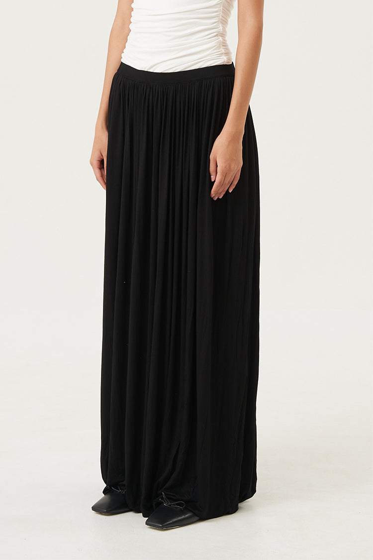 Solange Pleated Maxi Skirt Black