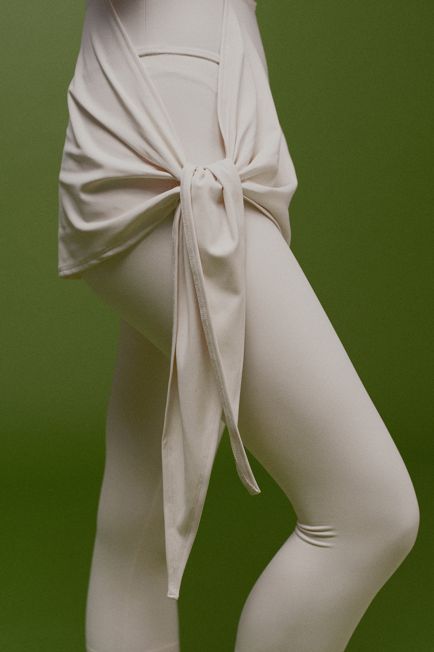 Cora Asymmetric Tie Capri Leggings Cream