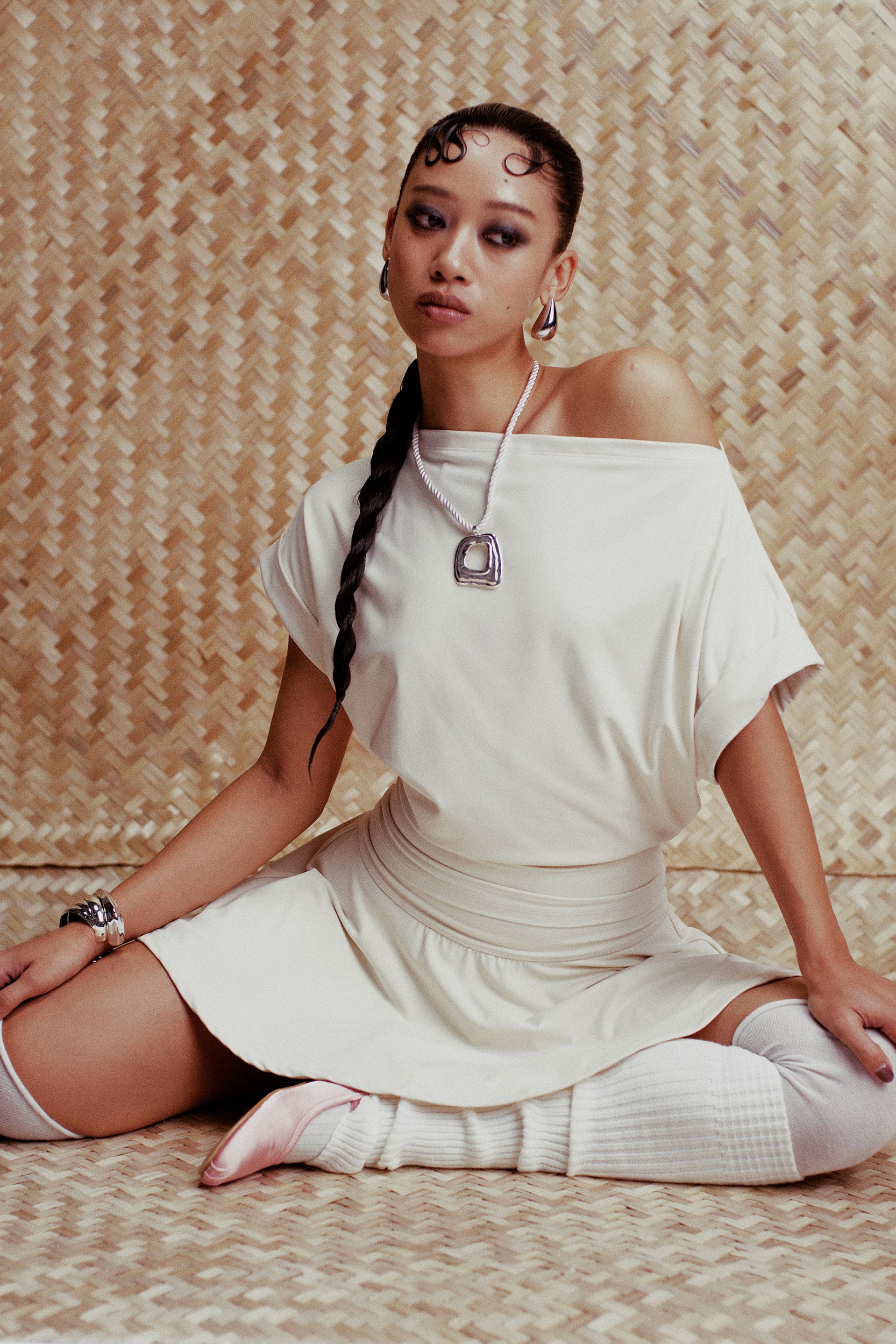 Lumi Ribbed Stirrup Leg Warmers White