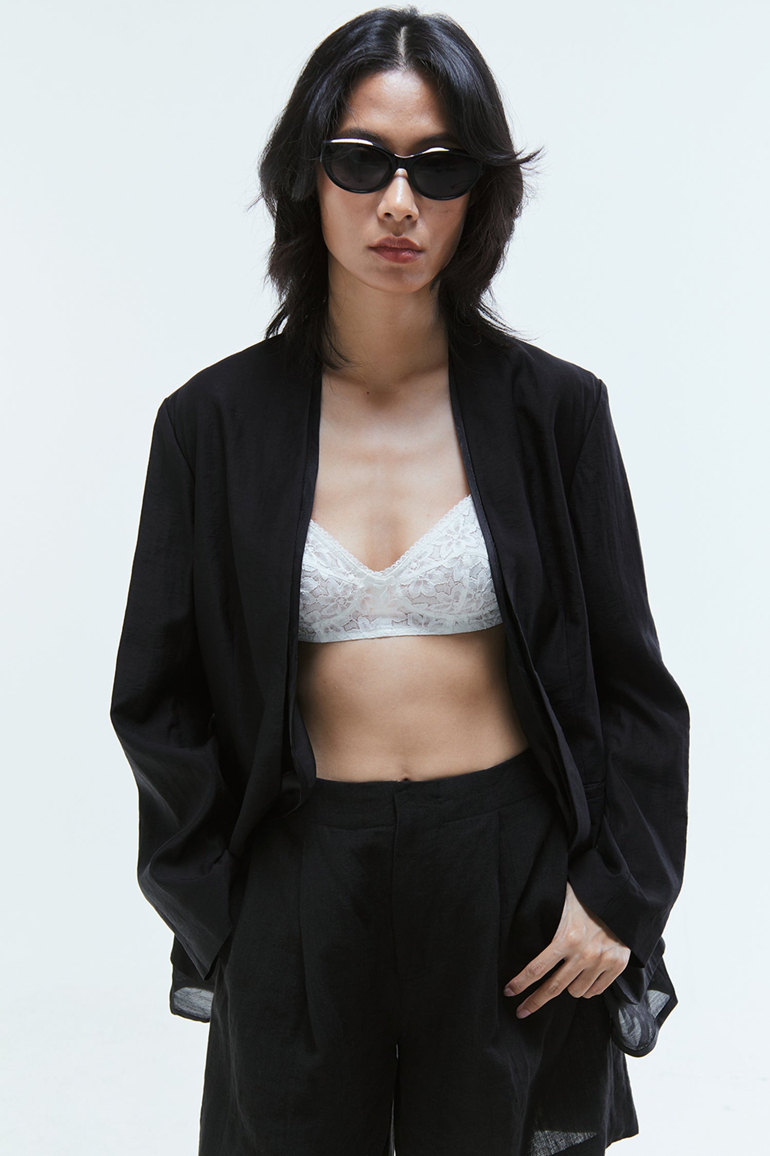 Amal Linen Shorts Black