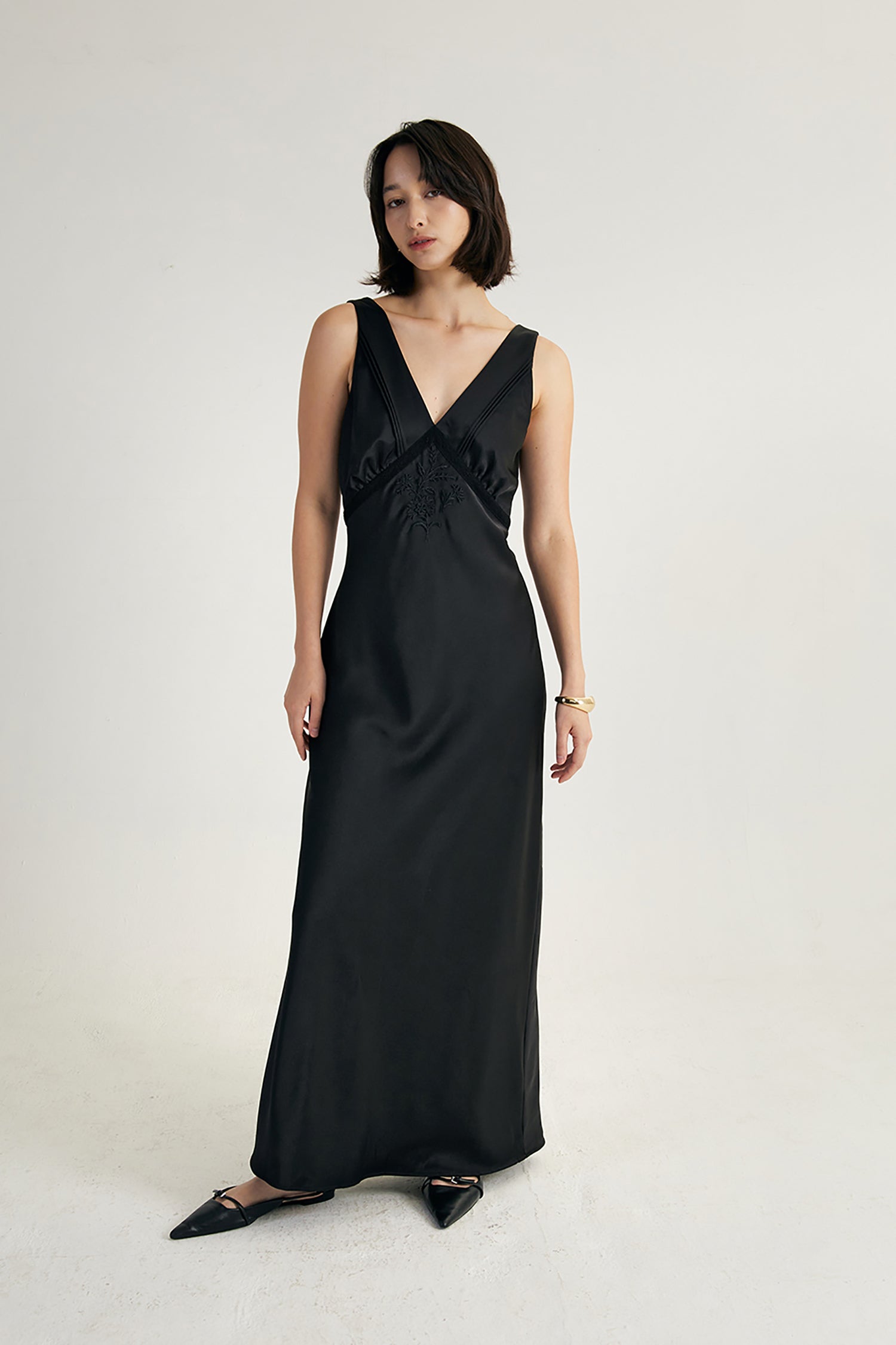 Mila Embroidered Dress Black
