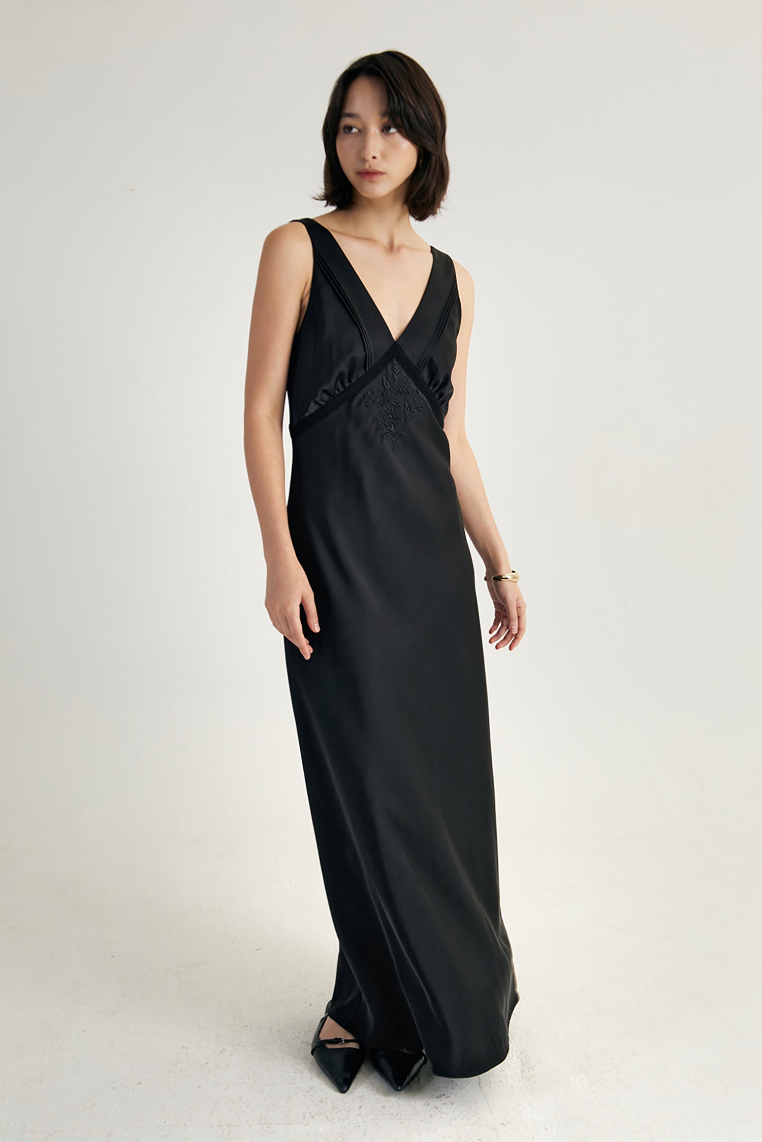 Mila Embroidered Dress Black