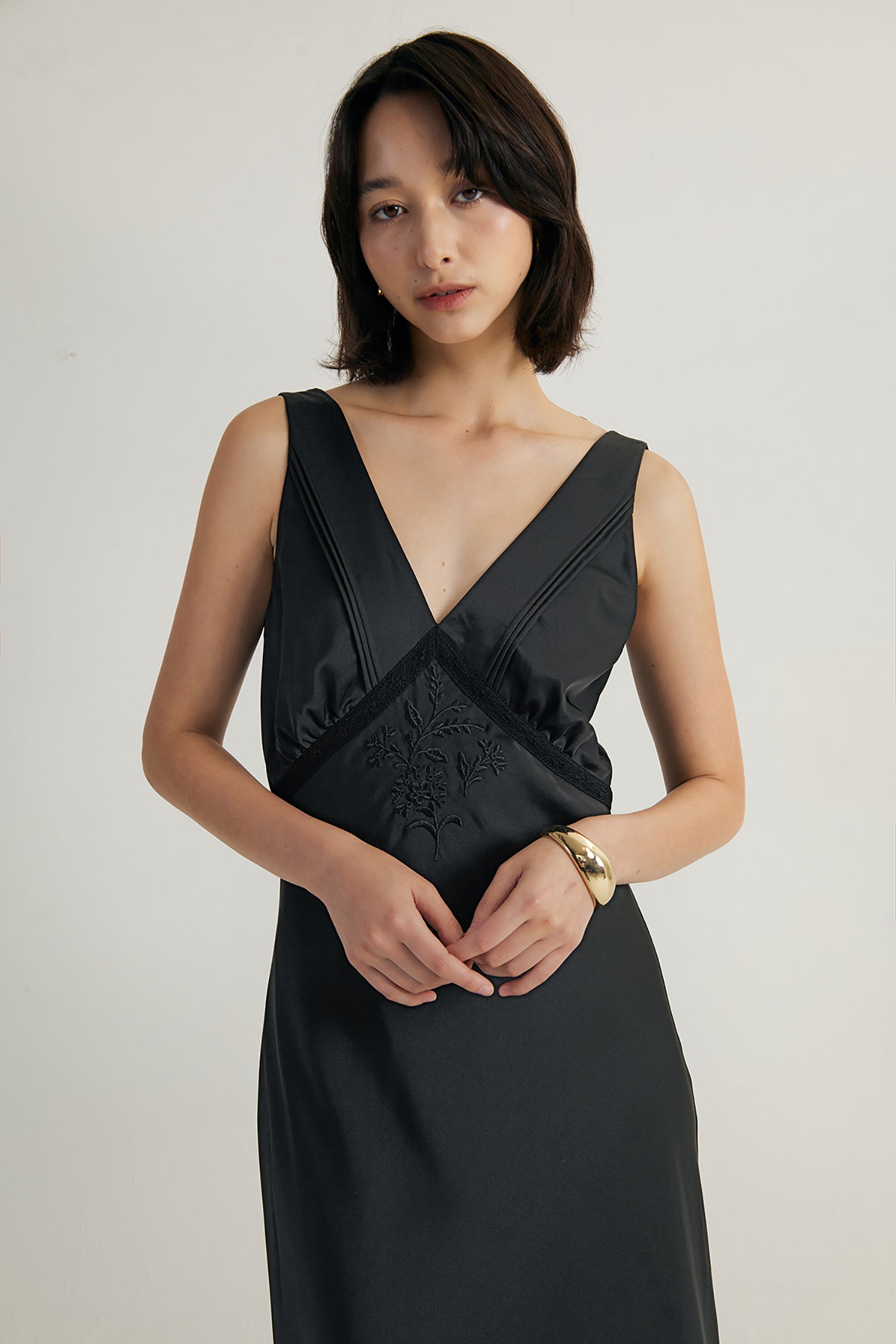 Mila Embroidered Dress Black