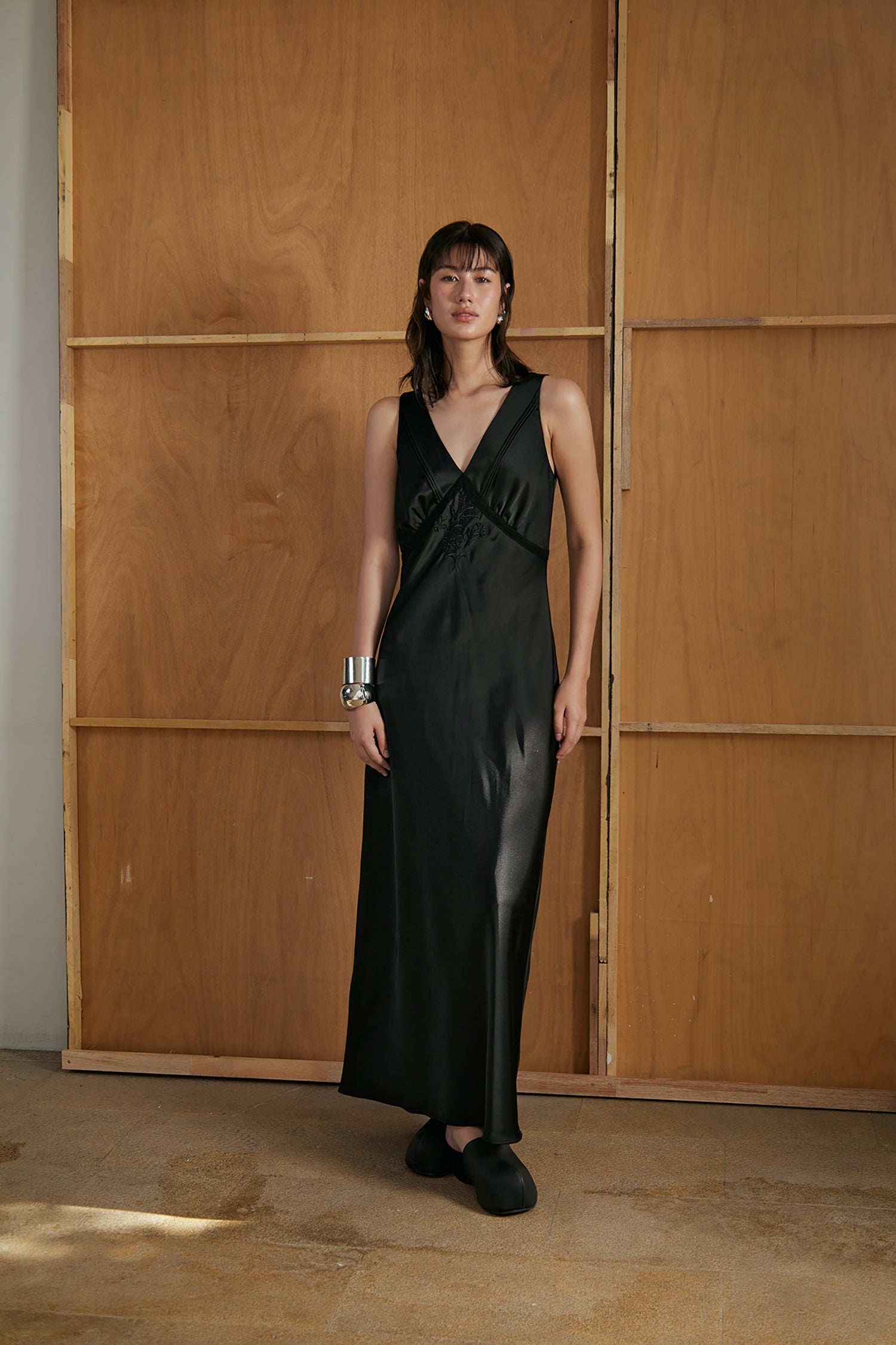 Mila Embroidered Dress Black