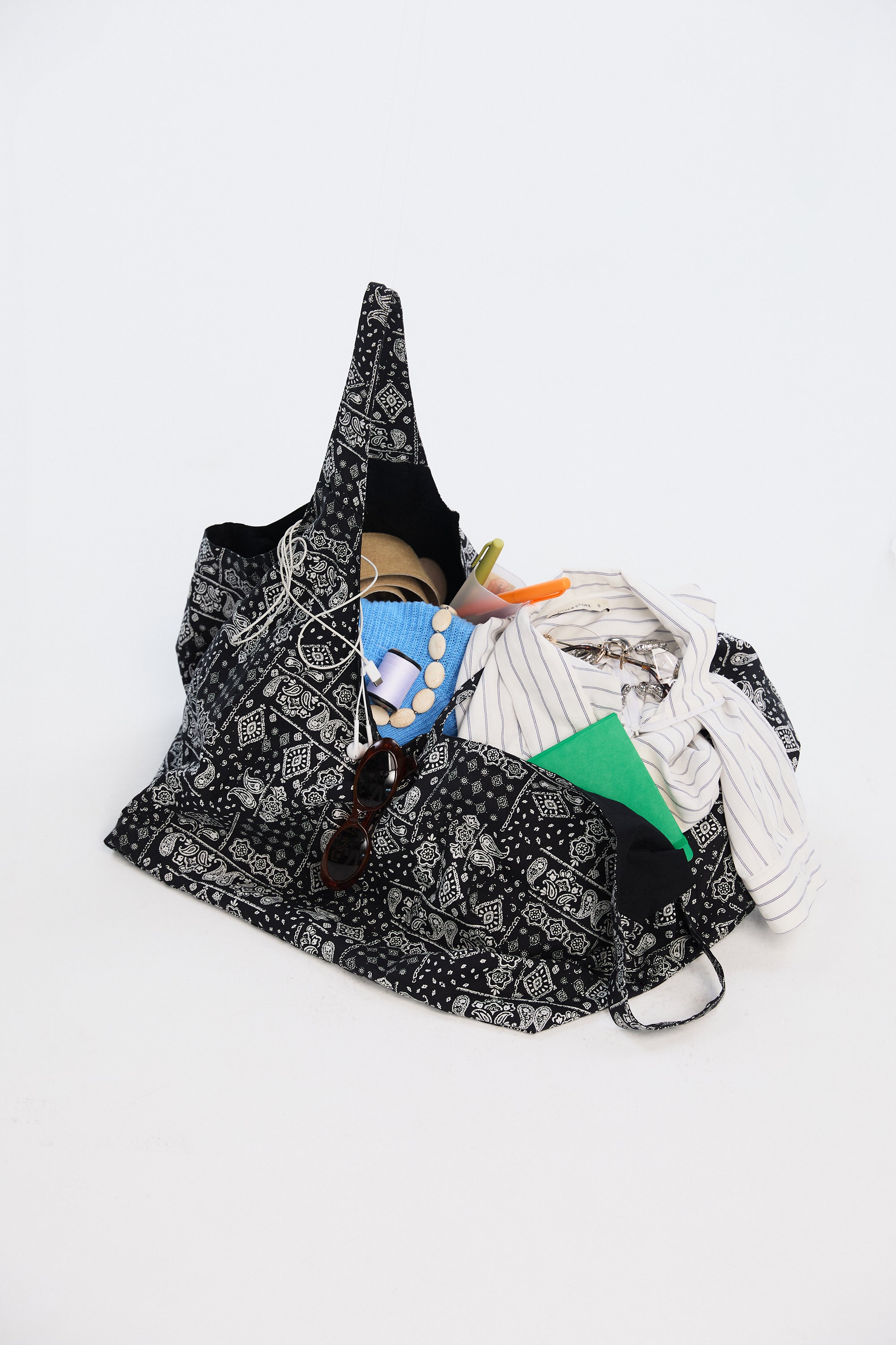 OTHER STORE Duet Paisley Reversible Large Utility Tote In Black
