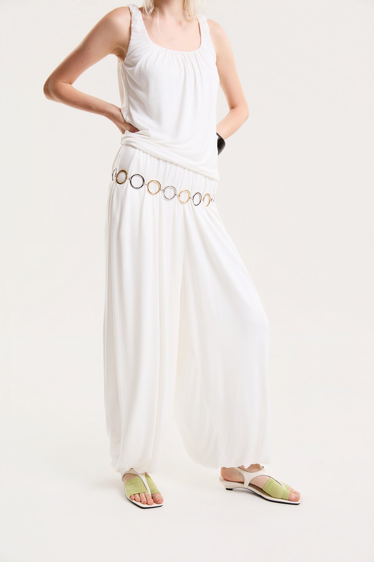 OTHER STORE Solis Gathered Balloon Pants in Ivory
