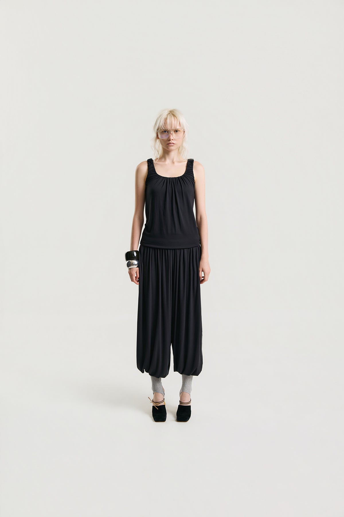 OTHER STORE Solis Gathered Balloon Pants in Black